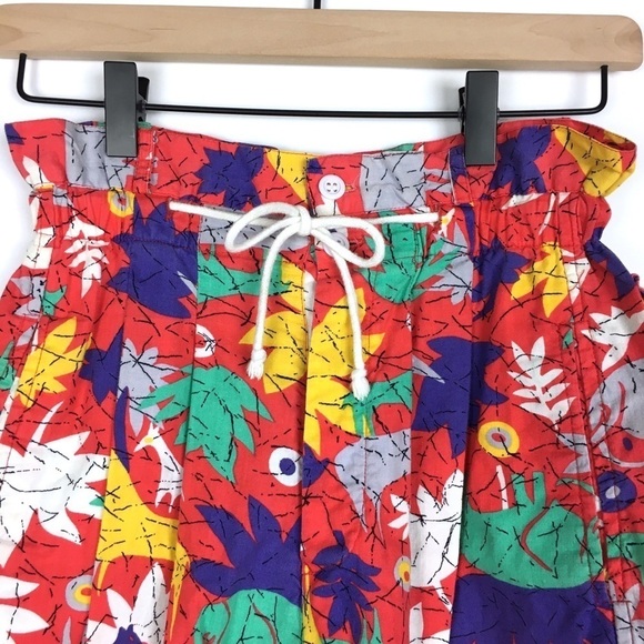 VINTAGE Shorts Ultra High Paper Bag Waist Animals Safari Jungle Tropical Medium - Picture 2 of 9